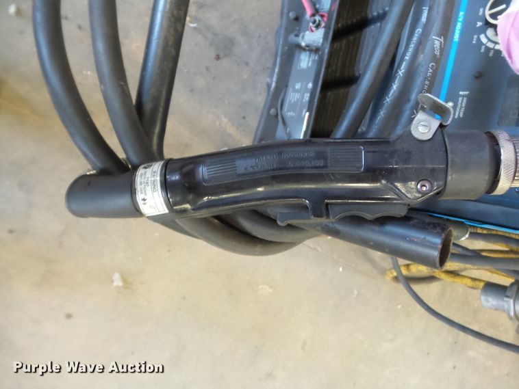 image for item DH3807 Miller Dimension 652 welder