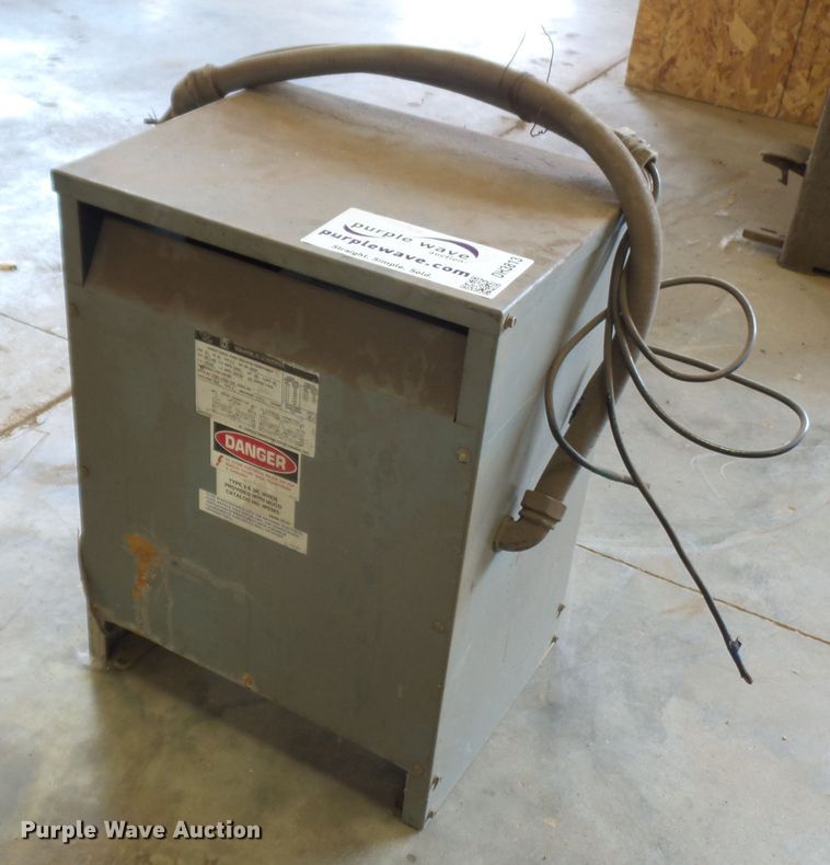 image for item DH3813 Square D 25S3H transformer