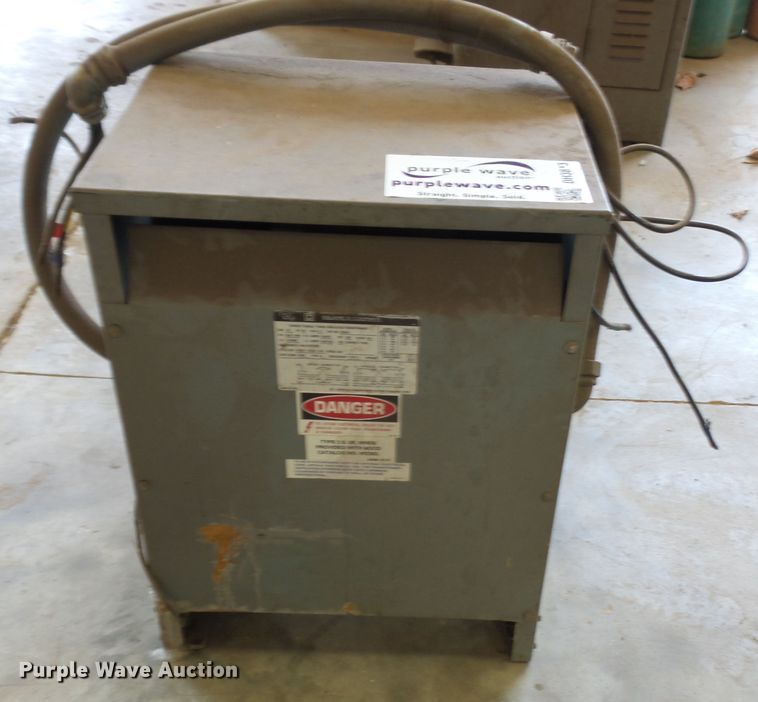 image for item DH3813 Square D 25S3H transformer