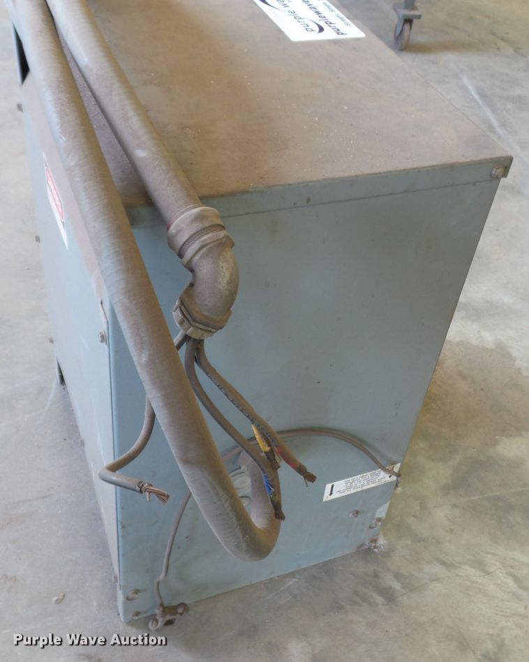 image for item DH3813 Square D 25S3H transformer