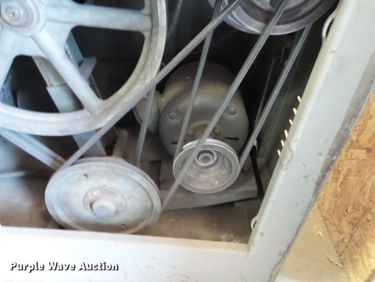 image for item DH3814 Grob band saw