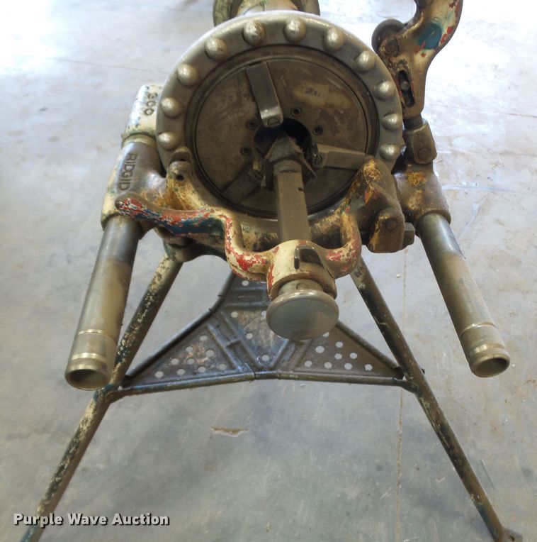 image for item DH3815 (2) Rigid 300 pipe threaders