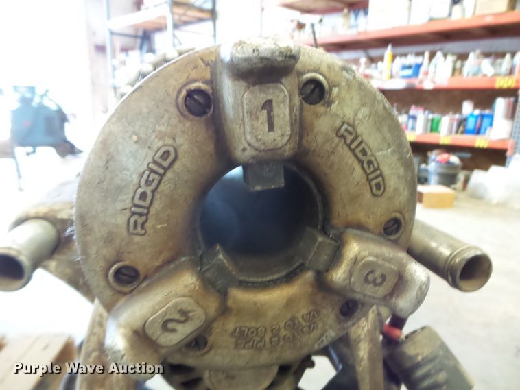 image for item DH3815 (2) Rigid 300 pipe threaders