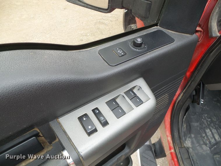 image for item DH4921 2011 Ford F250 Super Duty Lariat  Crew Cab pickup truck