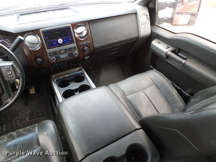 image for item DH4921 2011 Ford F250 Super Duty Lariat  Crew Cab pickup truck