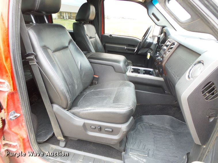 image for item DH4921 2011 Ford F250 Super Duty Lariat  Crew Cab pickup truck