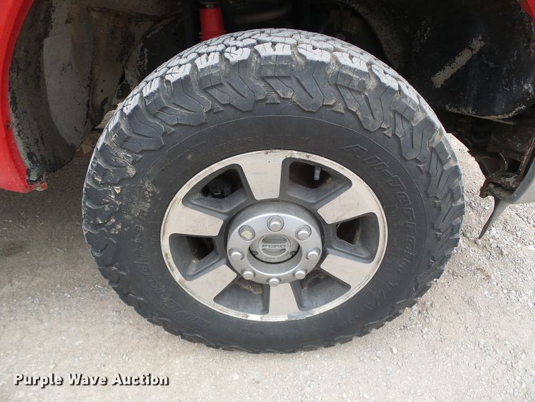 image for item DH4921 2011 Ford F250 Super Duty Lariat  Crew Cab pickup truck