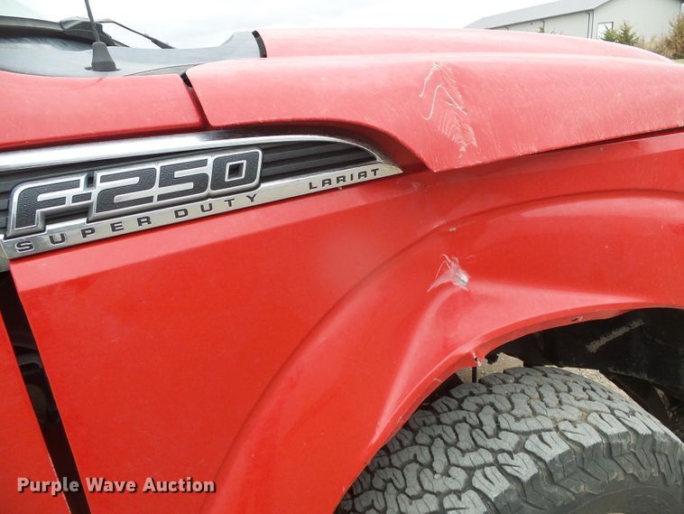 image for item DH4921 2011 Ford F250 Super Duty Lariat  Crew Cab pickup truck