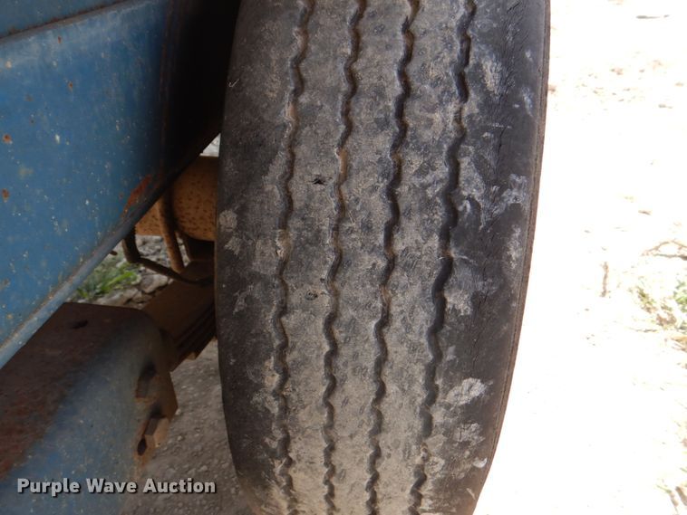 image for item DH5365 1998 Belshe T-18 utility trailer