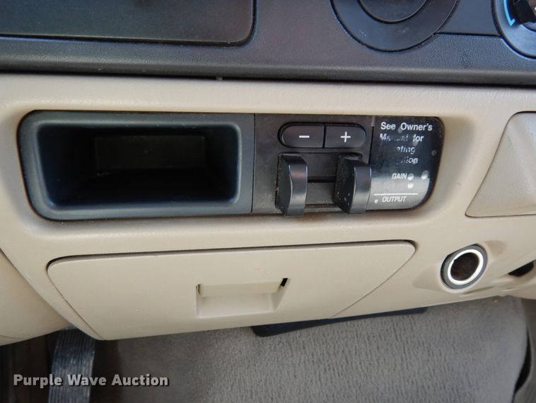 image for item DH6511 2006 Ford F250 Super Duty XLT  Crew Cab pickup truck