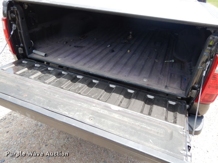 image for item DH6511 2006 Ford F250 Super Duty XLT  Crew Cab pickup truck