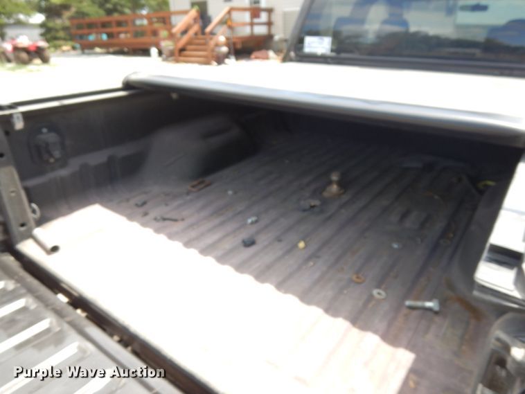 image for item DH6511 2006 Ford F250 Super Duty XLT  Crew Cab pickup truck