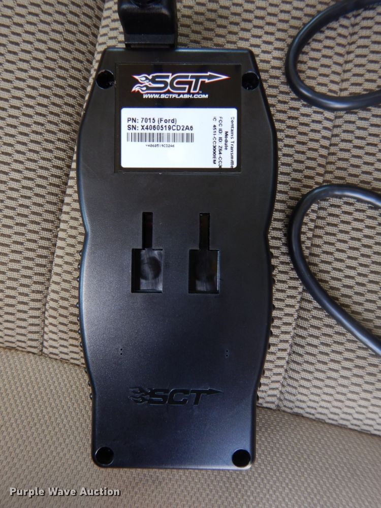 image for item DH6511 2006 Ford F250 Super Duty XLT  Crew Cab pickup truck