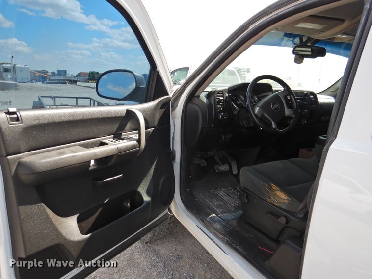 image for item DI0153 2008 Chevrolet Silverado 2500HD  Ext. Cab pickup truck