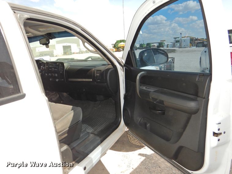 image for item DI0153 2008 Chevrolet Silverado 2500HD  Ext. Cab pickup truck