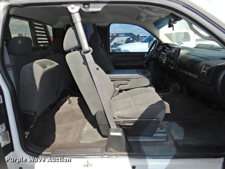 image for item DI0153 2008 Chevrolet Silverado 2500HD  Ext. Cab pickup truck