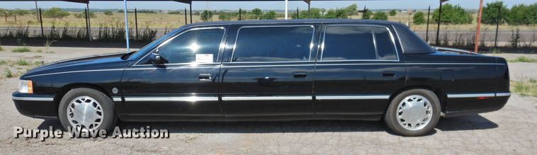 image for item DI0202 1997 Cadillac Krystal Koach  limousine