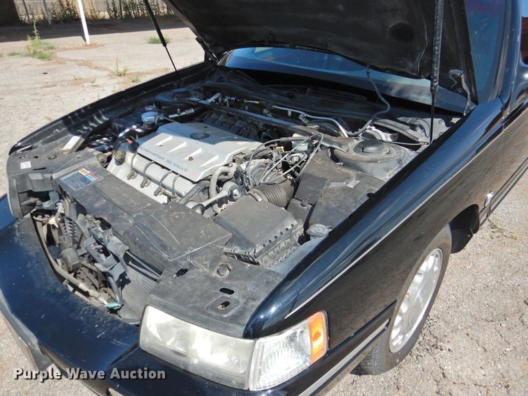 image for item DI0202 1997 Cadillac Krystal Koach  limousine