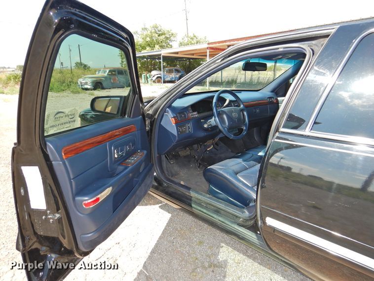 image for item DI0202 1997 Cadillac Krystal Koach  limousine