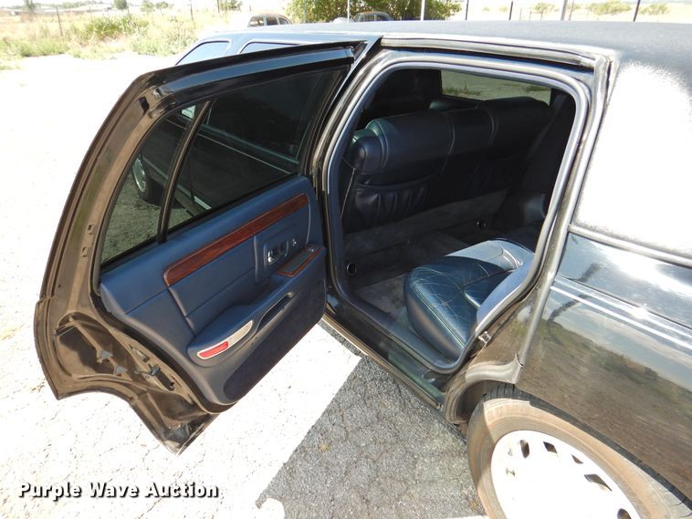 image for item DI0202 1997 Cadillac Krystal Koach  limousine