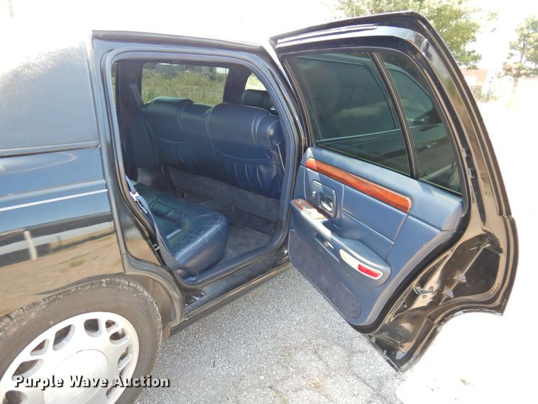 image for item DI0202 1997 Cadillac Krystal Koach  limousine