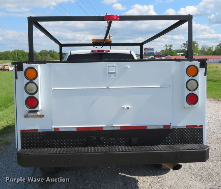 image for item DI2183 2011 Chevrolet Silverado 2500HD  utility bed pickup truck