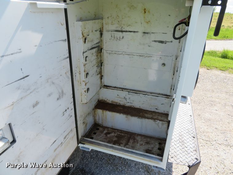 image for item DI2183 2011 Chevrolet Silverado 2500HD  utility bed pickup truck