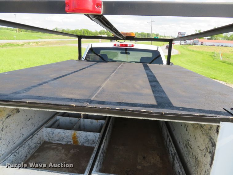 image for item DI2183 2011 Chevrolet Silverado 2500HD  utility bed pickup truck