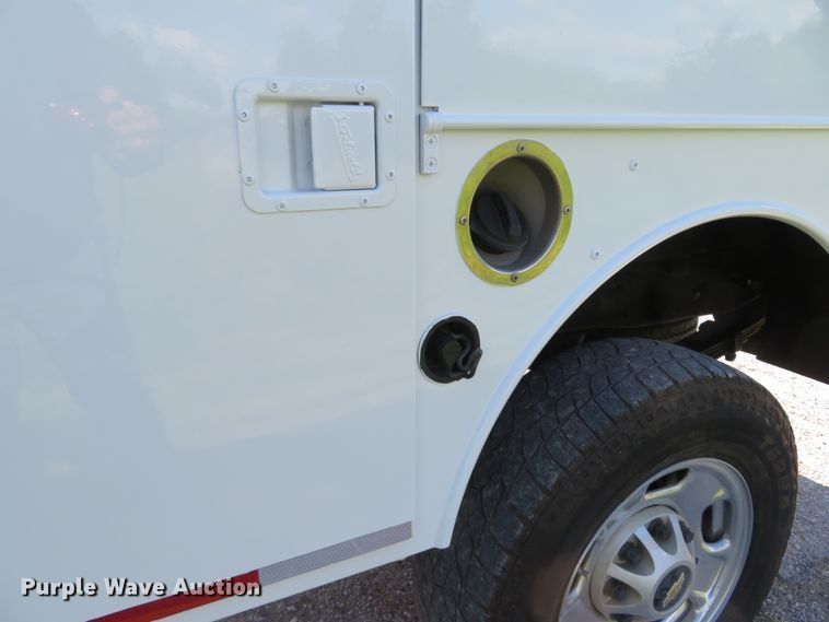 image for item DI2183 2011 Chevrolet Silverado 2500HD  utility bed pickup truck