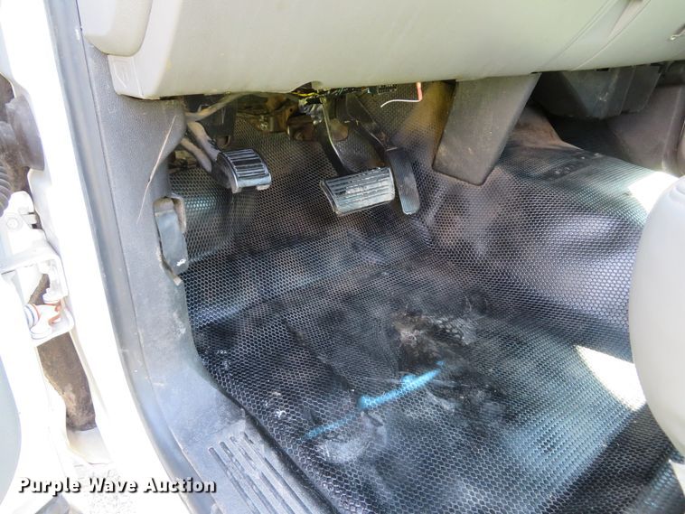 image for item DI2183 2011 Chevrolet Silverado 2500HD  utility bed pickup truck