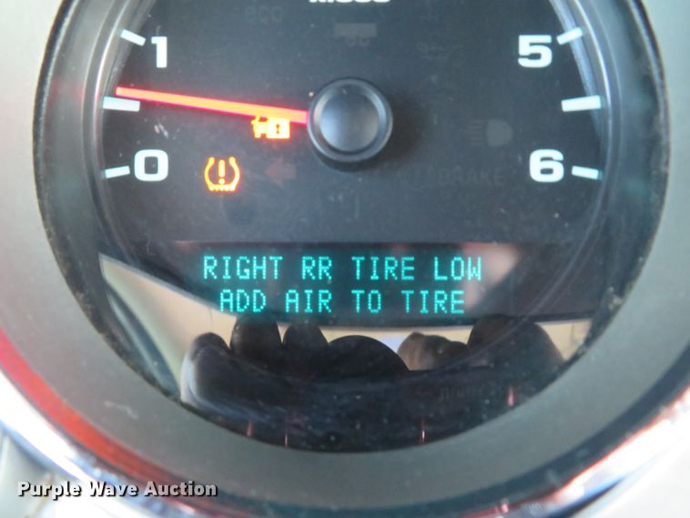 image for item DI2183 2011 Chevrolet Silverado 2500HD  utility bed pickup truck