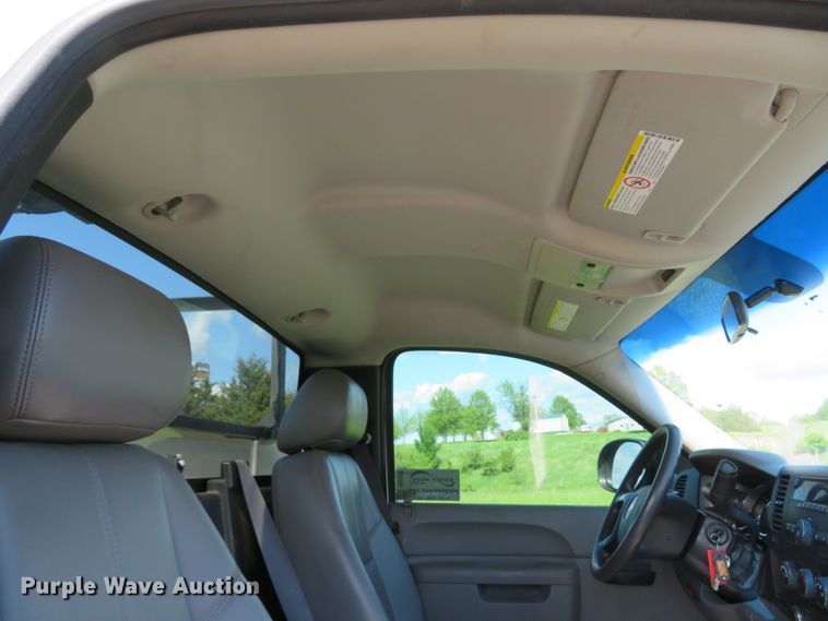 image for item DI2183 2011 Chevrolet Silverado 2500HD  utility bed pickup truck