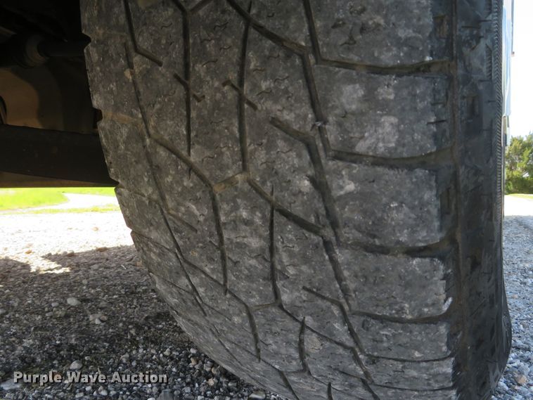 image for item DI2183 2011 Chevrolet Silverado 2500HD  utility bed pickup truck