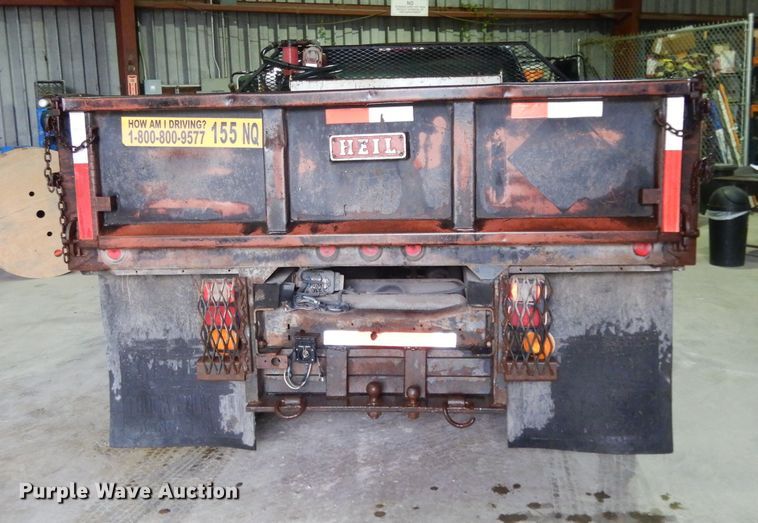 image for item DI5250 2002 Chevrolet Silverado 3500  flatbed pickup truck