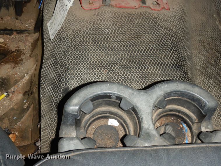 image for item DI5250 2002 Chevrolet Silverado 3500  flatbed pickup truck