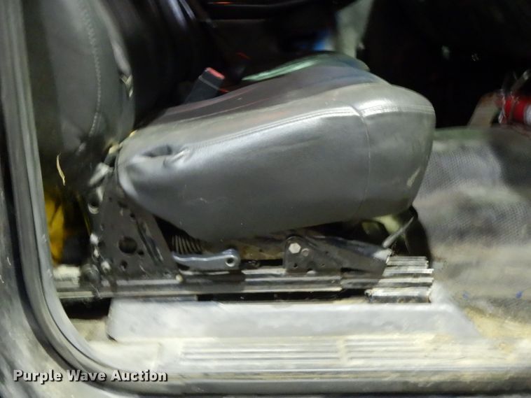 image for item DI5250 2002 Chevrolet Silverado 3500  flatbed pickup truck