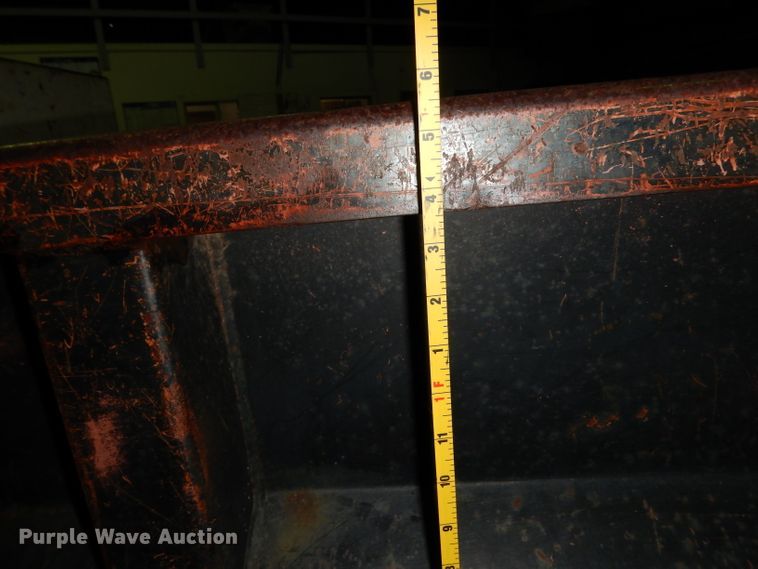 image for item DI5250 2002 Chevrolet Silverado 3500  flatbed pickup truck