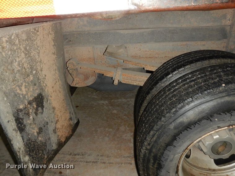 image for item DI5250 2002 Chevrolet Silverado 3500  flatbed pickup truck