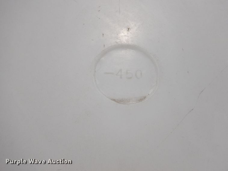 image for item EK9240 450 gallon poly water tank