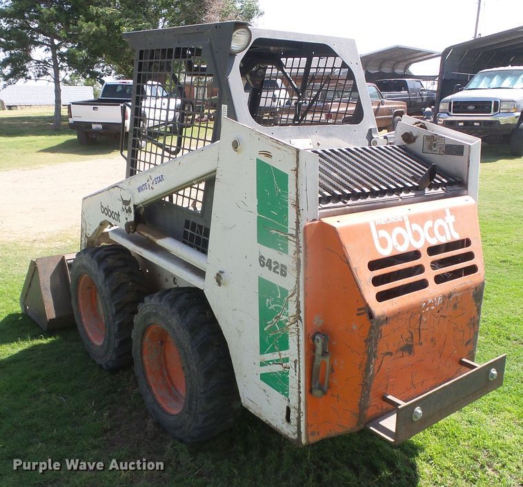 image for item EL9178 Bobcat 642B  skid steer loader