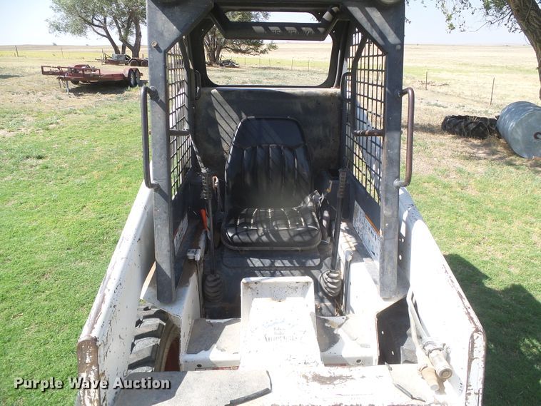 image for item EL9178 Bobcat 642B  skid steer loader