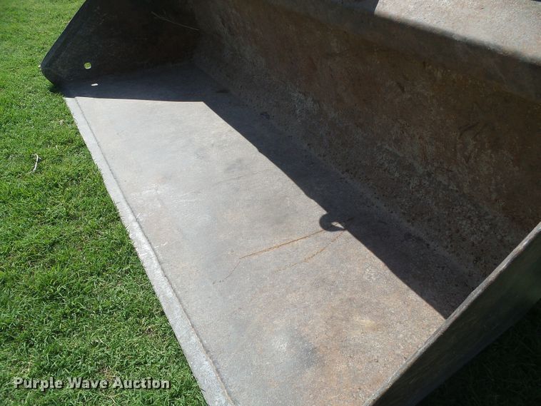 image for item EL9178 Bobcat 642B  skid steer loader