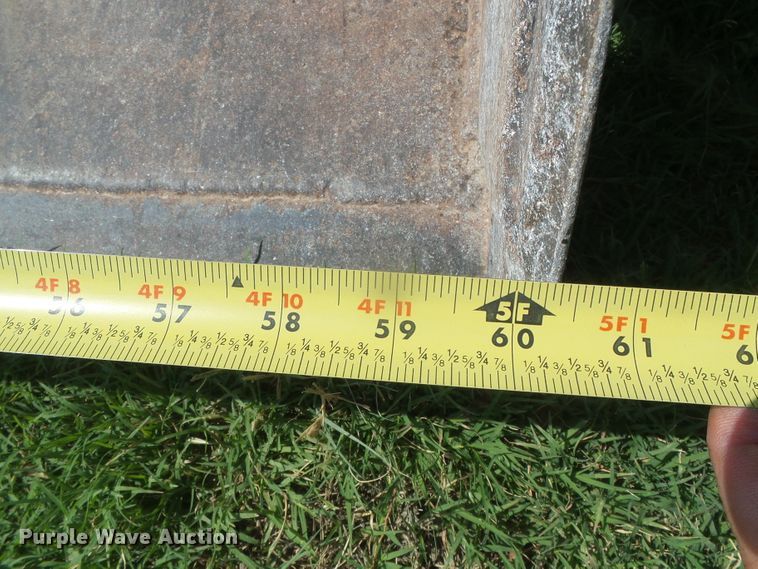 image for item EL9178 Bobcat 642B  skid steer loader