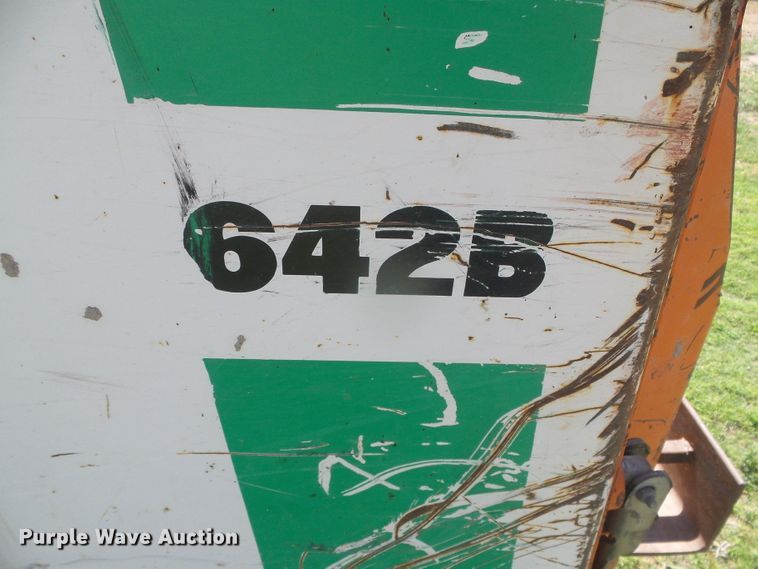 image for item EL9178 Bobcat 642B  skid steer loader