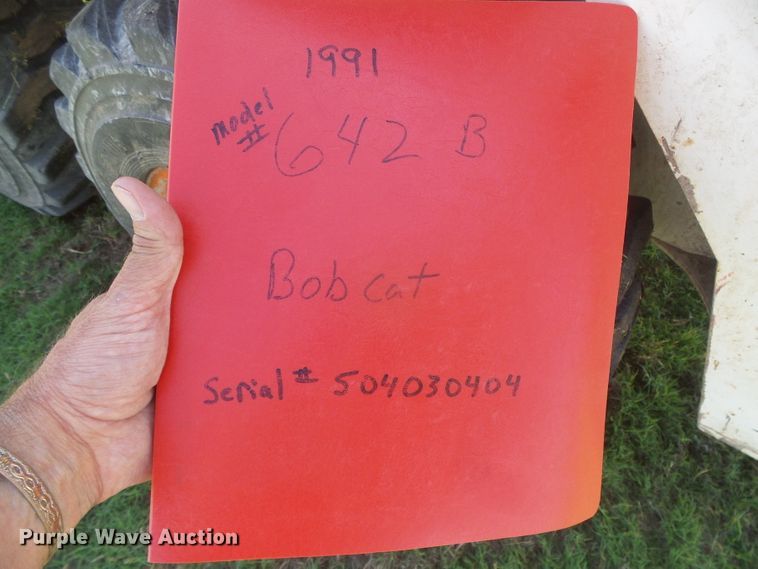 image for item EL9178 Bobcat 642B  skid steer loader