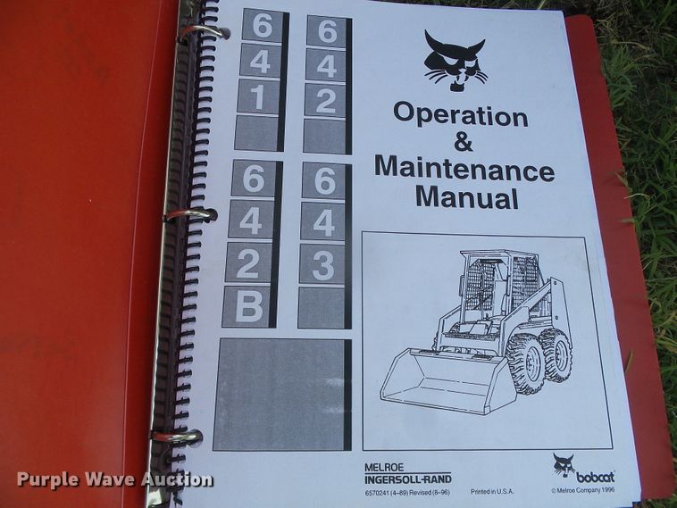 image for item EL9178 Bobcat 642B  skid steer loader