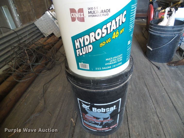 image for item EL9178 Bobcat 642B  skid steer loader