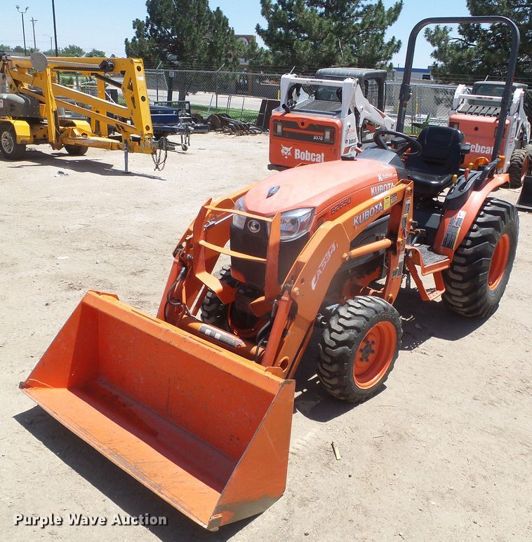 image for item EL9182 Kubota B2650  MFWD tractor