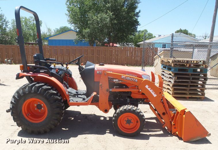 image for item EL9182 Kubota B2650  MFWD tractor