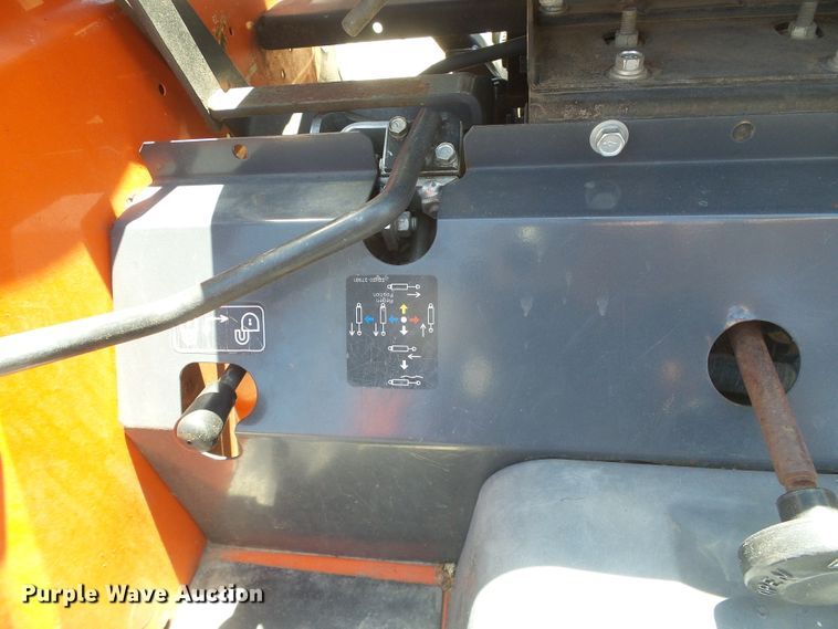image for item EL9182 Kubota B2650  MFWD tractor